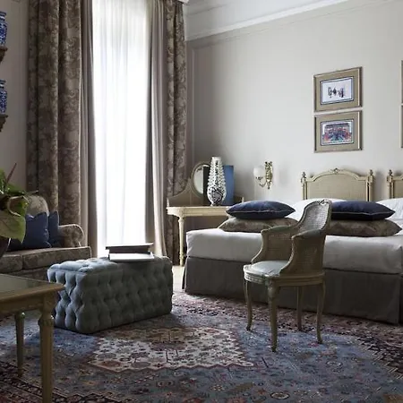 מלון Grand Et De - The Leading Of The World 5*