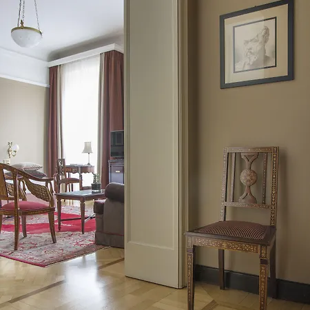 Grand Et De - The Leading Of The World Milaan