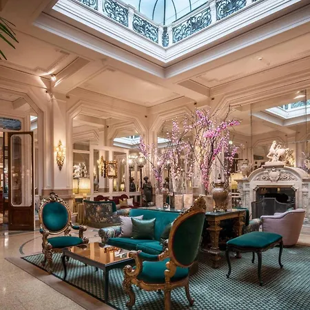 Grand Et De - The Leading Of The World 5*