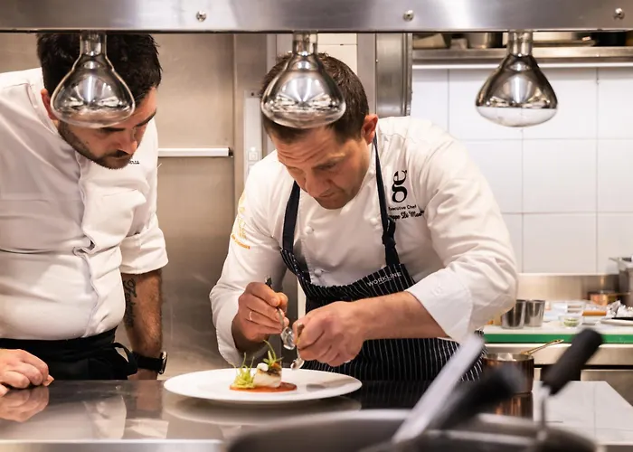 Grand Et De - The Leading Of The World